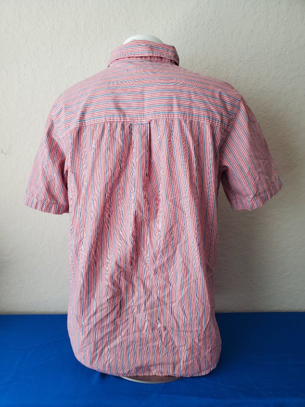Chaps Easy Care Striped Button Down Shirt Men's Medium Red Blue - Picture 3 of 6